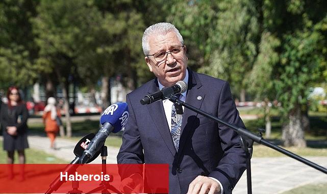 Ege Üniversitesinde "70. Yıl Anıtı" merasimle açıldı