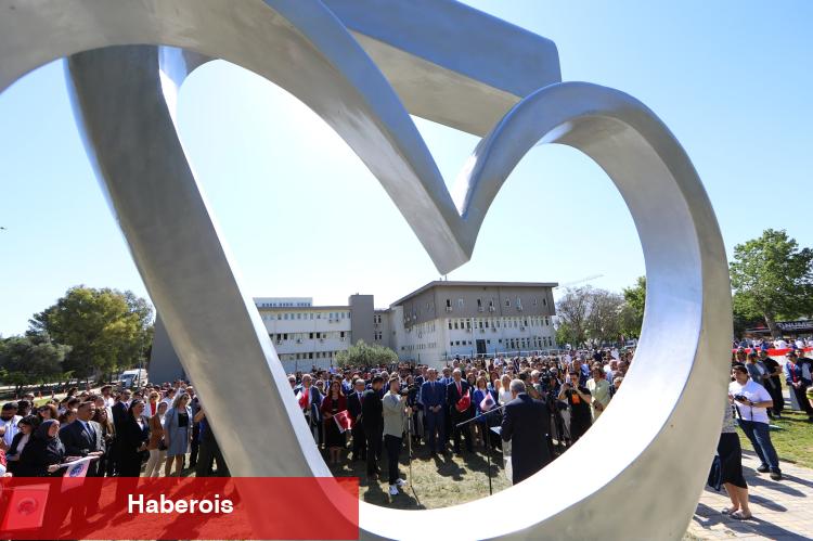 Ege Üniversitesi’nde 70. yıl coşkusu... Amaç, sıhhatte mükemmeliyet