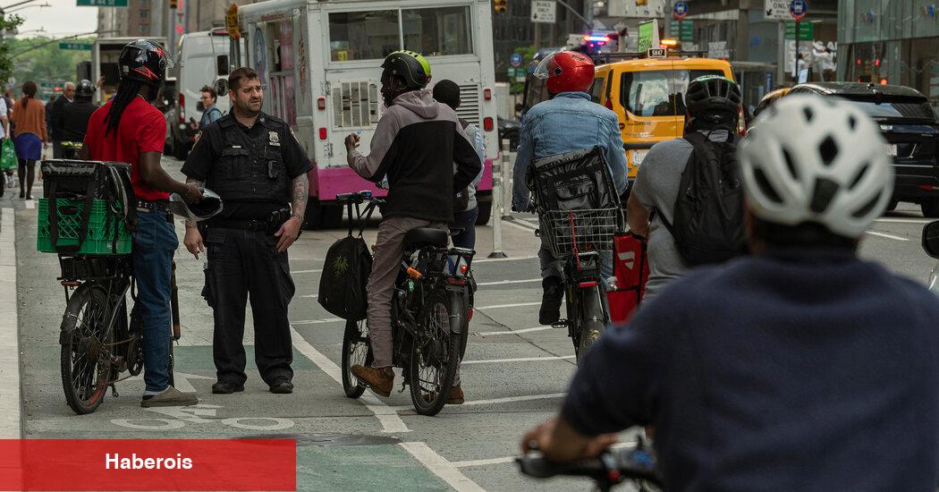 Eleştirmenler, New York'un e-bisikletlere yönelik baskısı haksız uygulama olduğunu söylüyor