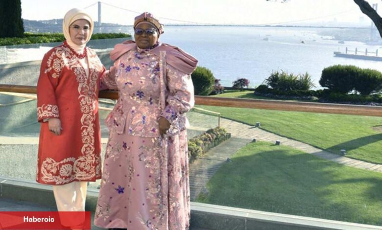 Emine Erdoğan Esvatini Ana Kraliçesi Ntfombi Tfwala ile bir ortaya geldi - Haberois Emine Erdoğan Esvatini Ana Kraliçesi Ntfombi Tfwala ile bir ortaya geldi