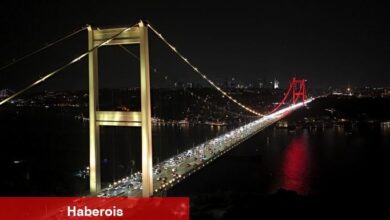 Fatih Sultan Mehmet Köprüsü "sarı-kırımızı" oldu