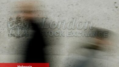 FTSE 100 bugün: ABD-Çin ticaret muahedesi sonrası paylar çoğunlukla yatay; işgücü piyasası soğuyor