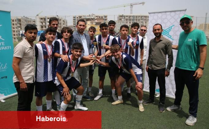 Hatay'da düzenlenen TÜGVA GençLig Futbol Turnuvası tamamlandı