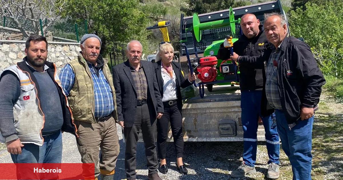 İzmir’de çiftçilere dayanak: İlaçlama makinesi armağan edildi