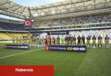 Kadıköy'de tribünler boş, yansılar dolu!