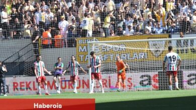 Karşıyaka'da taraftar-futbolcu tansiyonu