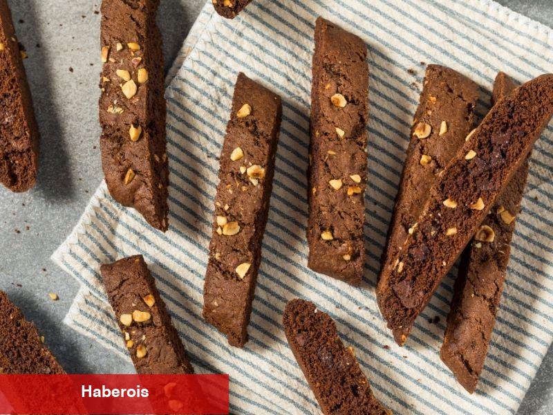 Keçiboynuzu Unlu Biscotti
