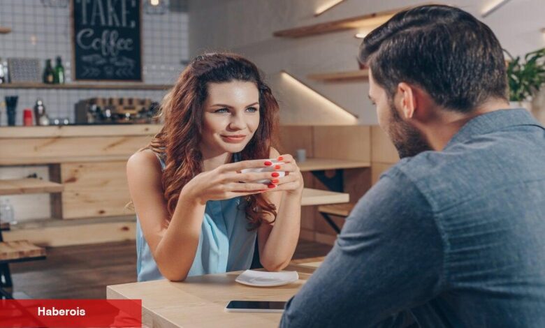 Konuşurken baktığınız istikamet ne anlatıyor? - Haberois Konuşurken baktığınız istikamet ne anlatıyor?
