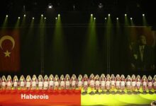 Küçükçekmece Belediyesi Halk Dansları Topluluğu, Yıl Sonu Gösterisi Düzenledi