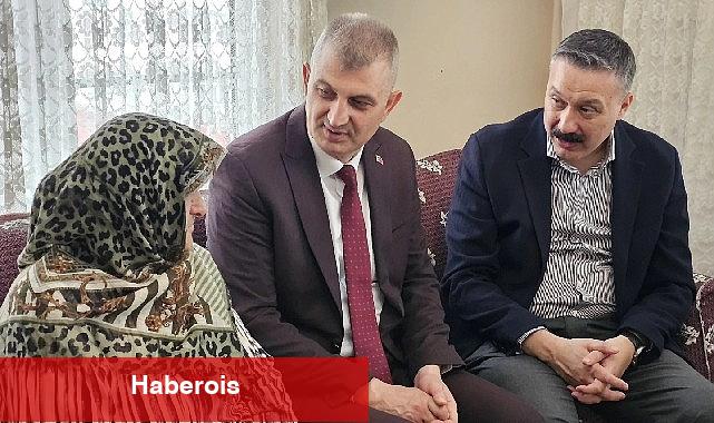 Lider Sezer'den Anneler Gününde manalı ziyaret - Haberois Lider Sezer'den Anneler Gününde manalı ziyaret