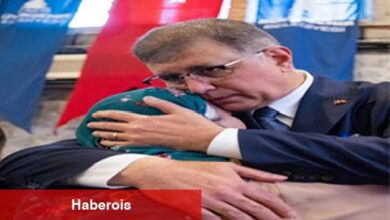 Lider Tugay şehit anneleri ile bir ortaya geldi