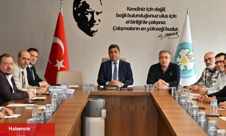 Manisa'da yeni encümen üyeleriyle birinci toplantı yapıldı