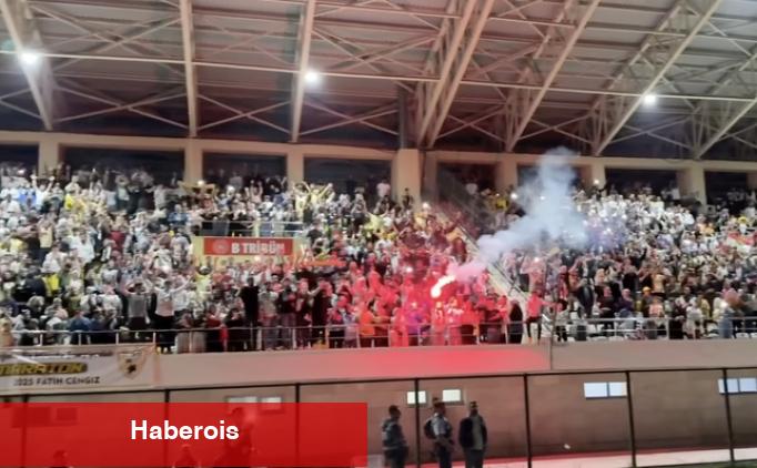 Muşspor'un 2. Lig'e yükselmesi coşkuyla kutlandı! - Haberois Muşspor'un 2. Lig'e yükselmesi coşkuyla kutlandı!