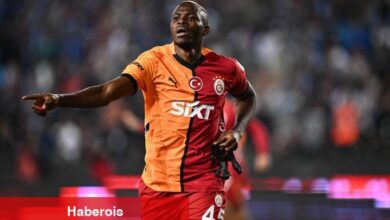 Osimhen'den ayrılık sorusuna yanıt!