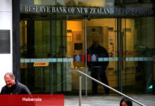 RBNZ, beklendiği üzere faiz oranlarını 25 baz puan düşürdü, global ticaret risklerini işaret etti