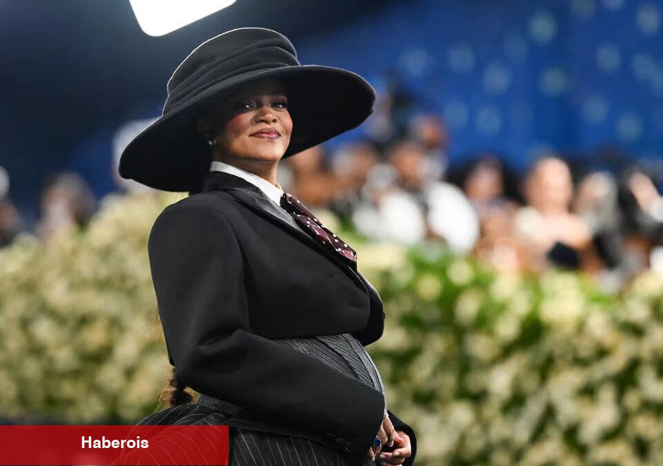 Rihanna'dan 3. hamilelik pozları!
