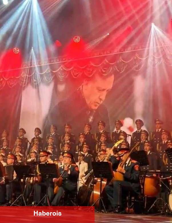 Rus Kızılordu İstanbul'da fırtına estirdi! Neşet Ertaş sürprizi tüyleri diken diken etti