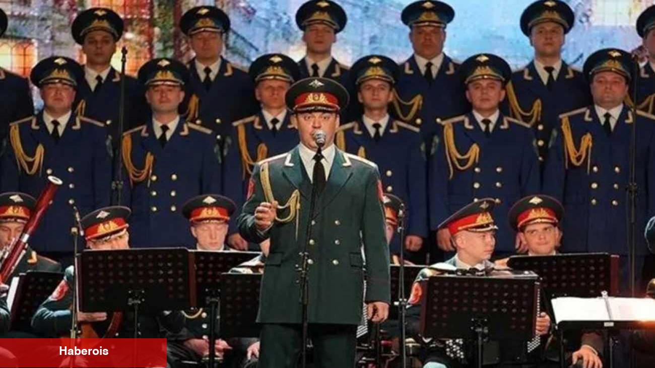 Rus Kızılordu İstanbul'da fırtına estirdi! Neşet Ertaş sürprizi tüyleri diken diken etti