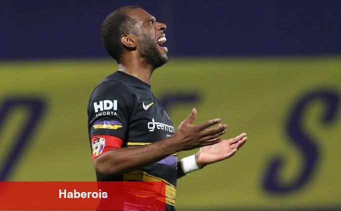 Ryan Babel, Kings League ile alanlara dönüyor