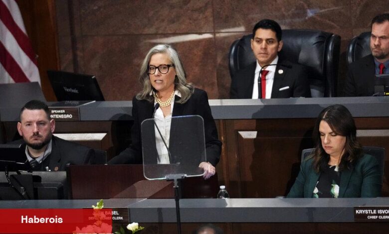 Savunmasız bir vali ve partiler içi bir kan davası, Demokratlar için engebeli bir yola işaret - Haberois Savunmasız bir vali ve partiler içi bir kan davası, Demokratlar için engebeli bir yola işaret