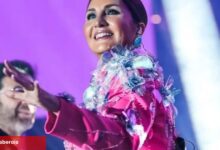 Sibel Can'dan yaza ışıltılı merhaba