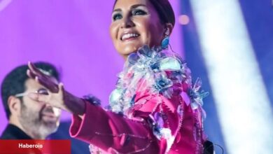 Sibel Can'dan yaza ışıltılı merhaba