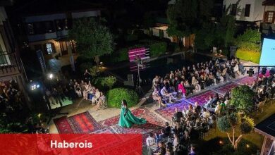 Tarihi halılar podyum oldu