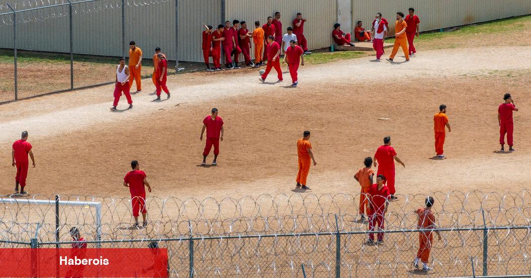 Teksas Borderland'da Trump'ın göçmenlik baskısı henüz en kötü yasal yenilgisine maruz kaldı