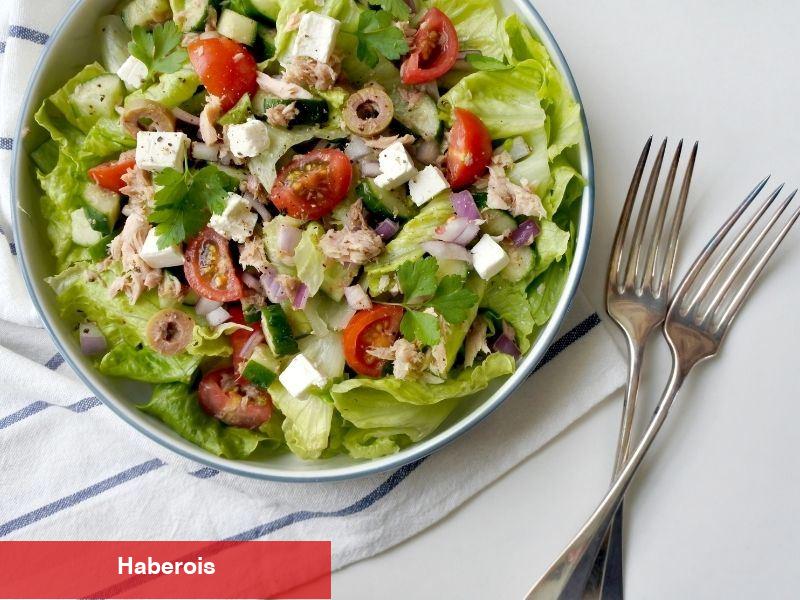 Ton Balıklı Peynirli Salata