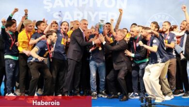 Trendyol 1. Lig'e yükselen Sarıyer, şampiyonluk kupasını aldı