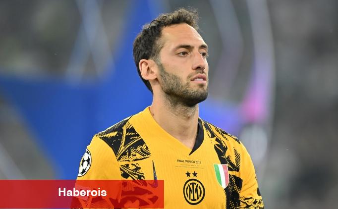 Arda Turan'dan Hakan Çalhanoğlu'na takviye bildirisi - Haberois Arda Turan'dan Hakan Çalhanoğlu'na takviye bildirisi