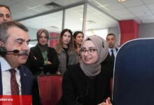 Bakan Tekin Van'da MEBİM'de davet yanıtladı