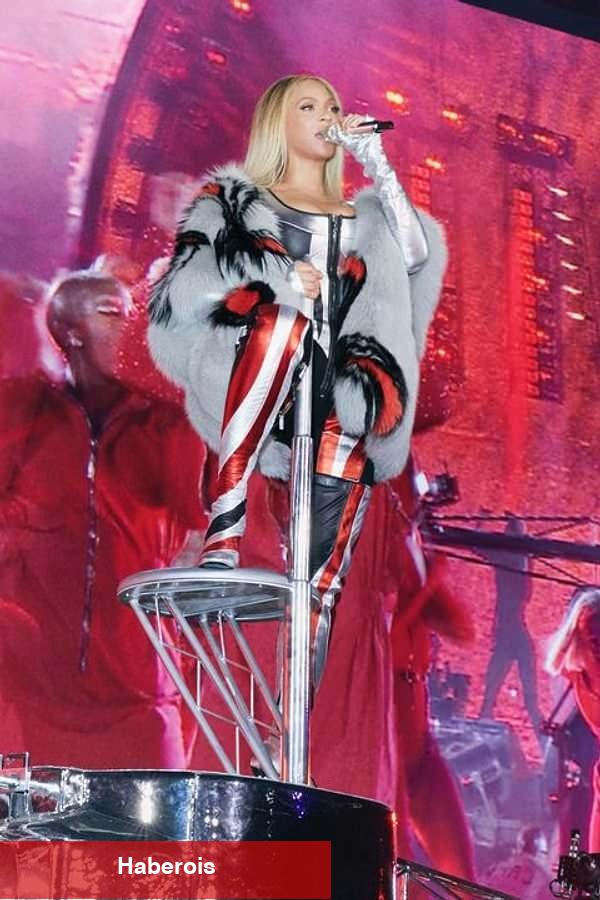 Beyonce'nin konserinde kaygı dolu anlar! Metrelerce yüksekten düşmekten son anda kurtuldu