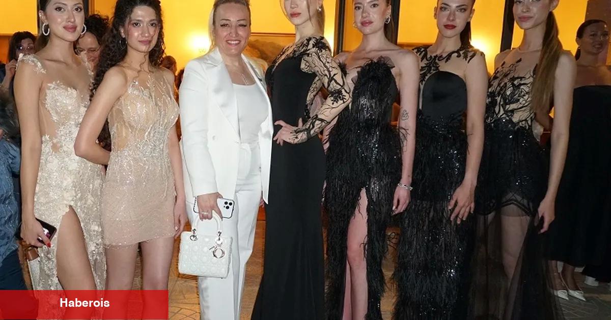 Bulgaristan Ankara Büyükelçiliğinde mükemmel bir defile