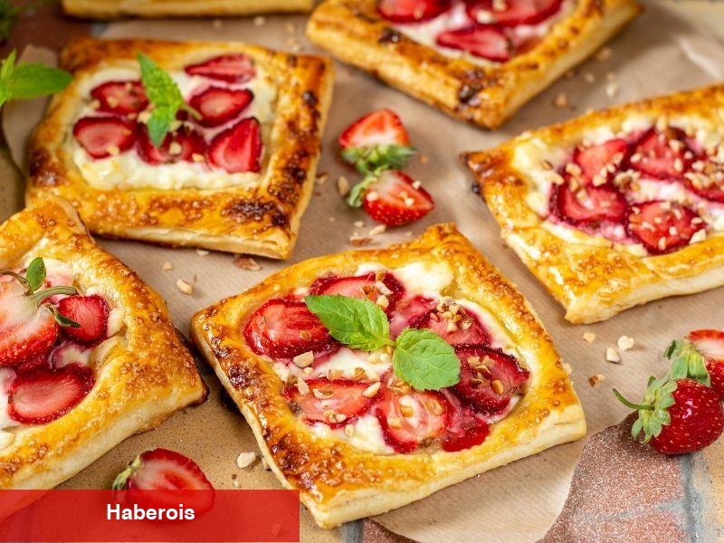 Çilekli Milföy Tatlısı