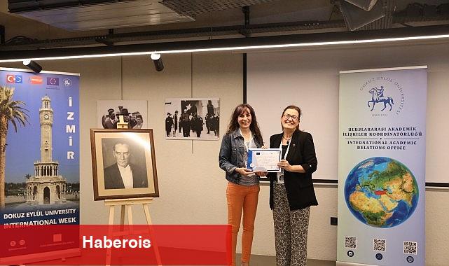 Dokuz Eylül Üniversitesi (DEÜ), bu yıl 2'ncisini düzenlediği Memleketler arası Hafta (2nd International Week) etkinliğinde Avrupa'nın 9 farklı ülkesinden gelen akademisyen ve yöneticileri ağırladı. - Haberois Dokuz Eylül Üniversitesi (DEÜ), bu yıl 2'ncisini düzenlediği Memleketler arası Hafta (2nd International Week) etkinliğinde Avrupa'nın 9 farklı ülkesinden gelen akademisyen ve yöneticileri ağırladı.