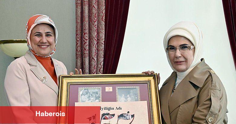 Emine Erdoğan kurbanını Türk Kızılay'a bağışladı