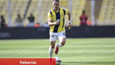 Filip Kostic paylaşılamıyor!