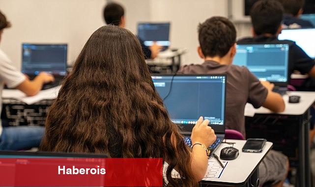 Gençler İBBTech Teknoloji Grubu'nun Seçmeleri İçin Yarıştı