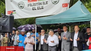 Gölcük'te yağmura karşın Filistin için tek yürek oldular