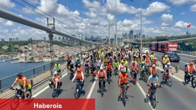 İstanbullular etraf ve trafik farkındalığı için Avrupa'dan Asya'ya pedal bastı
