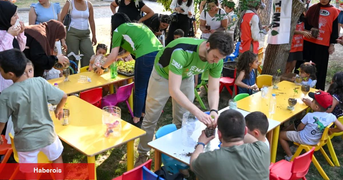 İzmir Bornova'da kalpler etraf için buluştu