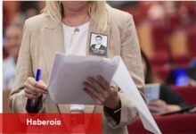 İzmir Büyükşehir Belediyesi Meclisi'nde merhum lider Ferdi Zeyrek anıldı