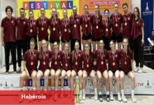 Karşıyaka'ya voleybolda ikili kupa