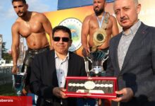 Kocaeli yağlı güreşlerde başpehlivan Orhan Okulu oldu