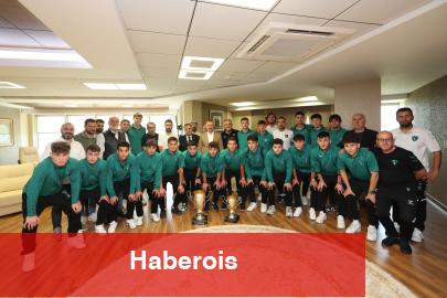 Kocaelispor’un şampiyon gençleri Büyükakın’a geldi