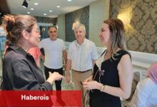 Lider Memnun esnafla bayramlaştı