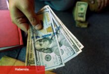 PİYASAYA BAKIŞ- Dolar bir haftanın en yüksek düzeyine yükseldi