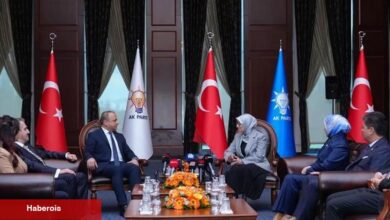 Siyasi partiler bugün bayramlaşacak