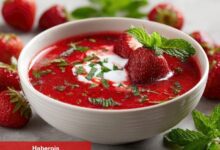 Soğuk Çilek Çorbası